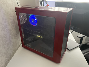 Võimas lauaarvuti komplekt 3 monitoriga (2 foto / 7)