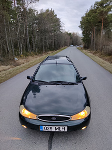 Ford Mondeo ghia (4 foto / 7)