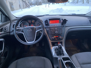 OPEL INSIGNIA 2012 1.4 103kw бензин, механика (6 фото из 10)