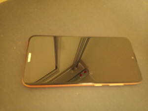 Telefon (4 foto / 4)