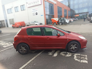 Peugeot 307 facelift 1.6 80KW (4 foto / 11)