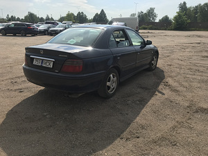 Honda Accord 1999 (4 foto / 11)