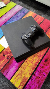 Playstation 4 slim, 500gb (1 foto / 1)