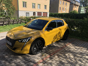 Peugeot 208 GT 2022 (1 foto / 15)