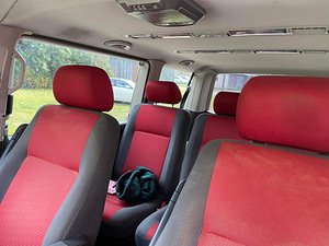 VW CARAVELLE 2005 (4 foto / 8)