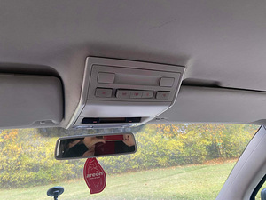 VW CARAVELLE 2005 (5 foto / 8)