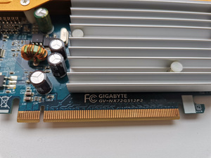 Nvidia Gigabyte 7300 GS, 7200 GS (5 foto / 6)