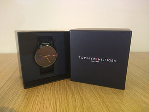 Naiste käekell\Naiste Kell\naiste käekell Tommy Hilfiger (1 foto / 9)