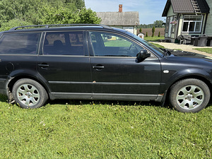 Volkswagen Passat (3 фото из 6)