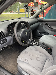 Seat Leon 1.8 (3 фото из 6)