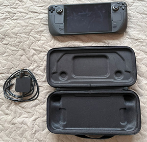 Steam deck 64gb + 512gb sd + kott (1 foto / 3)