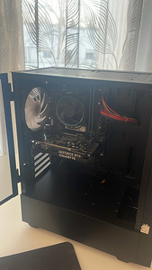 Müüa heas korras gaming setup (9 foto / 10)