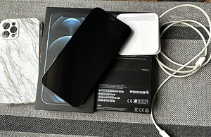 iPhone 12 Pro 256GB pacific Blue (1 foto / 2)