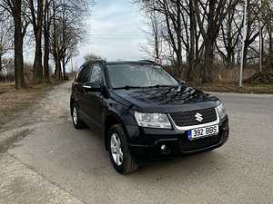 Suzuki Grand Vitara 2.0 103kW (2 foto / 11)