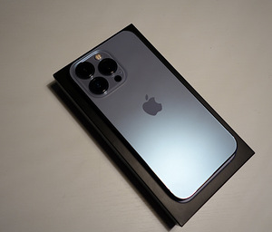 iPhone 13 Pro без следов использования (1 фото из 3)