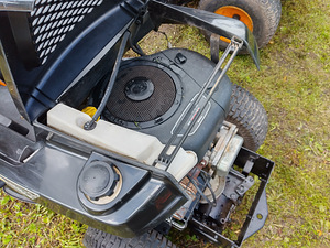 Töökorras murutraktor McCulloch M110-77x (3 foto / 4)