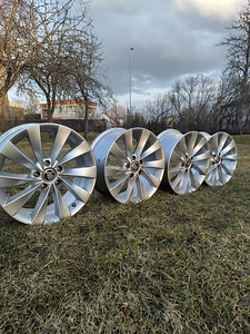 Škoda veljed (4 foto / 6)