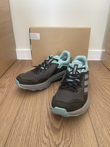 New Adidas Terrex (2 foto / 5)