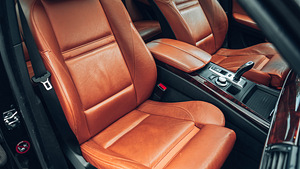 BMW X5 XDrive 35D (11 foto / 15)