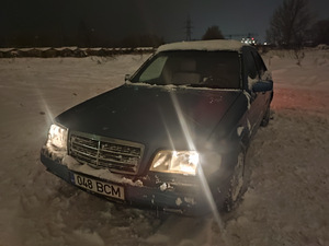 Mercedes Benz (1 foto / 10)