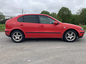 SEAT Leon 20V (2 foto / 6)
