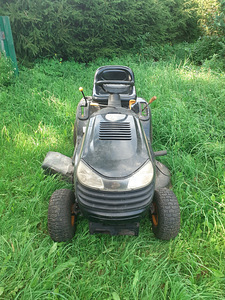 Müüa murutraktor