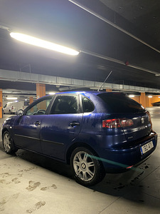 Seat ibiza 1.4 (2 foto / 7)