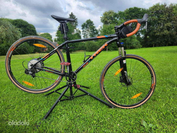 Gravel trek xcaliber 8 , frame size 19.5 inch.
