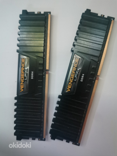 2x8 ГБ 3000mhz DDR4 памяти Corsair VENGEANCE LPX (фото #1)