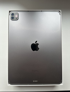 iPad Pro 11" M2 (2022) Space Grey 128GB WiFi + SIM (1 foto / 3)