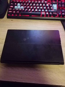 Microsoft Surface Pro (1-е поколение) (2 фото из 8)