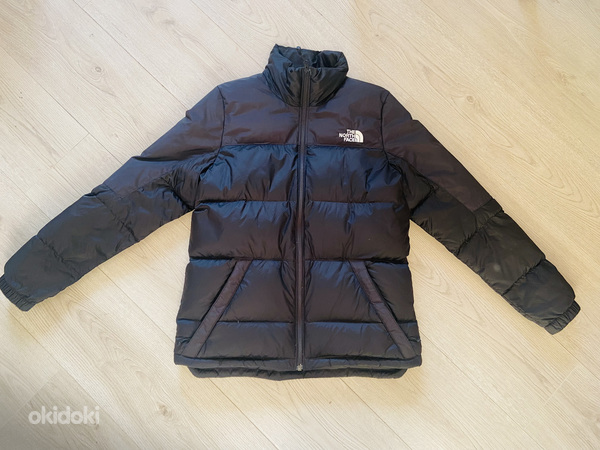 Женская зимняя куртка North Face размер М (фото #1)