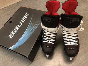 Ice Skates (3 foto / 9)