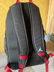 Seljakott Air Jordan (3 foto / 4)