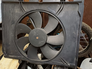 Jahutusventilaator w210 2.7cdi (1 foto / 2)