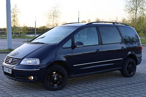 VOLKSWAGEN SHARAN 2.0 103kW Manuaal (2 foto / 14)