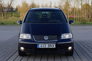 VOLKSWAGEN SHARAN 2.0 103kW Manuaal (4 foto / 14)