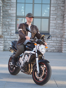 Yamaha FZ6-N 72kW 600cc (8 foto / 10)