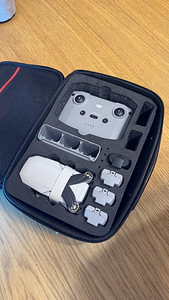 DJI Mini 2 Fly More Combo (8 фото из 8)