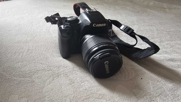 Зеркальная камера Canon EOS 500D