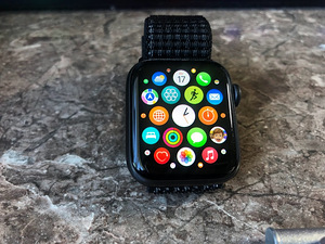 Apple Watch Series 5 40mm GPS (6 foto / 7)