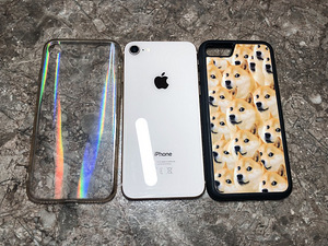 iPhone 8 64GB Gold (5 foto / 6)