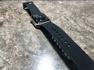 Apple Watch SE 40MM Gold GPS (8 foto / 8)
