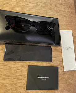 Saint Laurent (2 foto / 3)