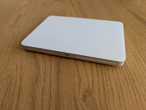 Apple Magic Trackpad 2 (A1535) — Серебристый (4 фото из 6)