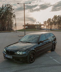BMW 330 3.0 150kW (1 foto / 10)