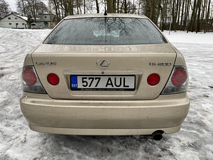 Lexus IS200 2005 LPG gaas (5 foto / 12)
