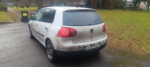 Volkswagen Golf 5 '06 (4 foto / 6)