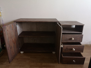 Vintage stiilis lihvitud täispuidust kapid (2 foto / 10)