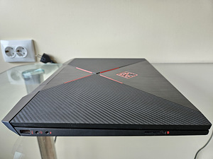 HP Omen 144Hz RTX 2070 i7 9750H 16gb (7 foto / 10)
